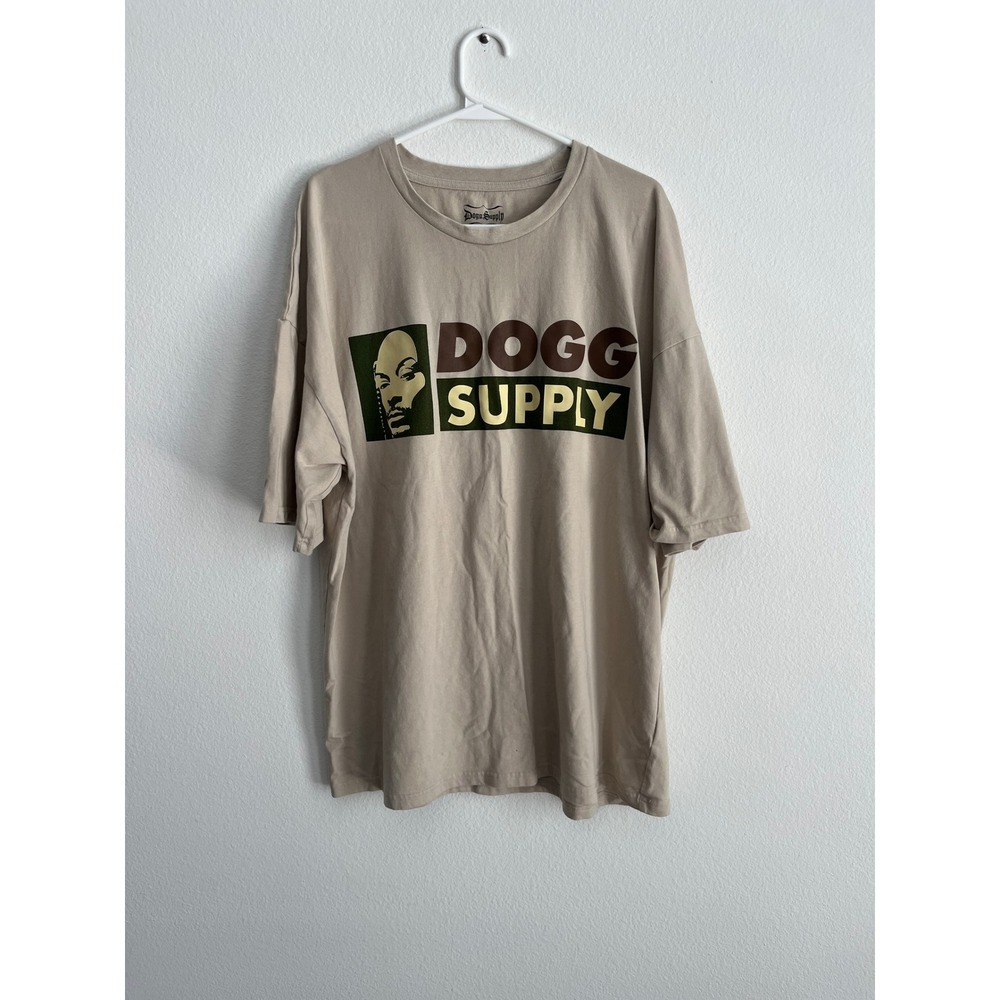 Dogg Supply by Snoop Dogg‎ Tan Graphic T-Shirt Mens XL Short Sleeve Streetwear